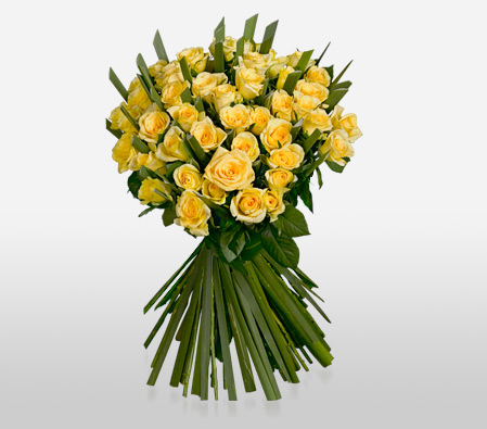 Supernova  Yellow-Yellow,Rose,Bouquet