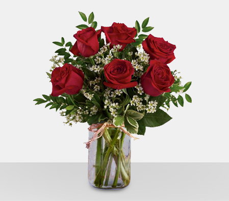 Sweetheart Roses in Mason Jar